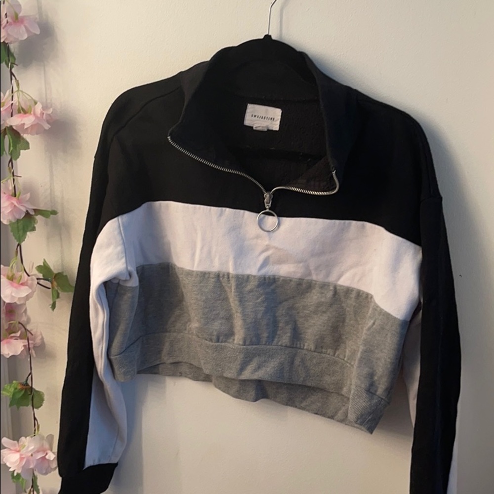 colorblock cropped sweater